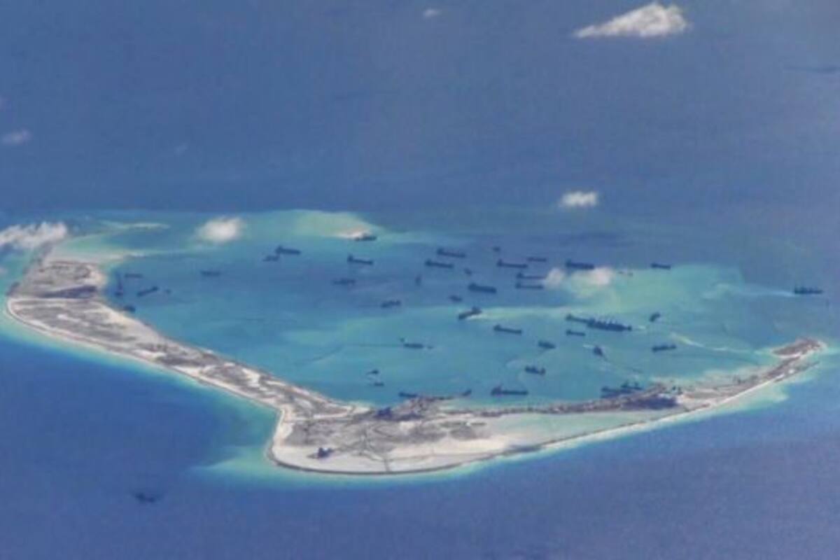 Barcos chinos en las islas Spratly