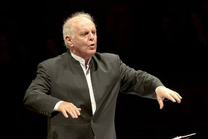 Barenboim devolvió los premios por las letras de contenido antisemita de otros granadores