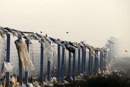 Bariloche amaneció con humo por un incendio en un basural