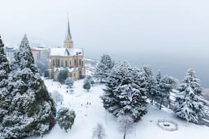 Mientras el sur sigue bajo nieve, heladas y alertas meteorológicas, el norte podría superar los 30°C
