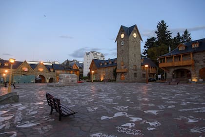 El aislamiento obligatorio golpea fuertemente a la ciudad de Bariloche, donde el turismo representa el 50% de la actividad económica