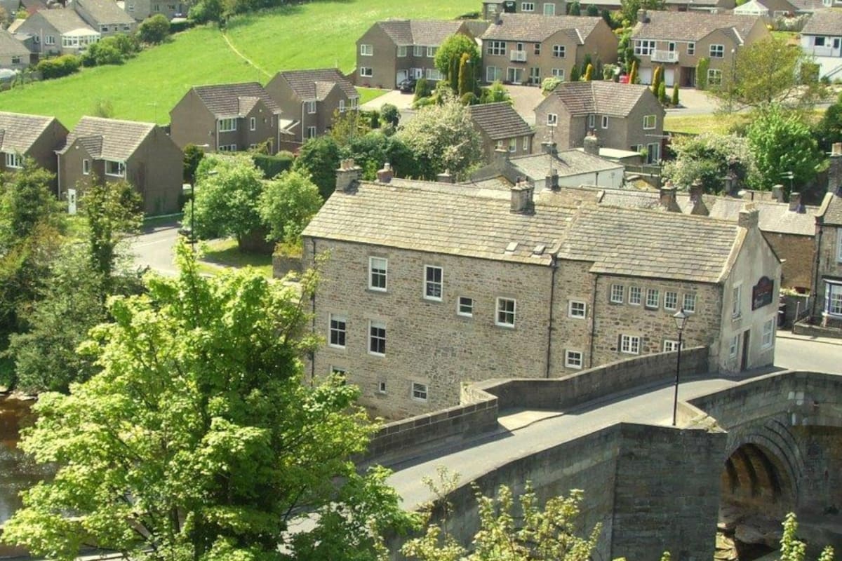Cambiaron la ciudad por las postales rurales de la campiña inglesa, un lugar en el mundo que parecía estar detenido en el tiempo: “Acá los chicos casi no tienen tareas ni exámenes”.