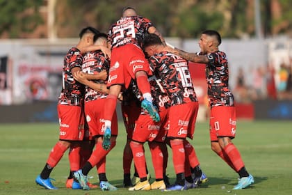 Barracas Central tiene el 50 por ciento de su plantel con futbolistas que llegaron en calidad de cedidos
