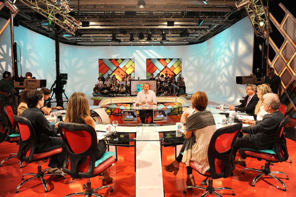 Barragán conduciendo
678
JUNIO 2012
CANAL 7