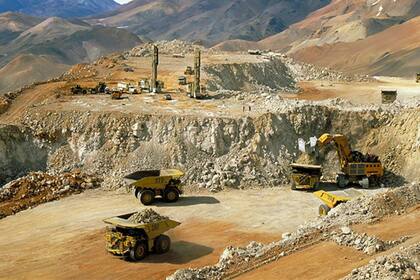 Barrick Gold desplazó al gerente general de la mina Veladero