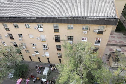 Barrio de Orcasitas, Madrid, uno de los inmuebles residenciales donde se han hecho trabajos de remoción de techos con amianto
