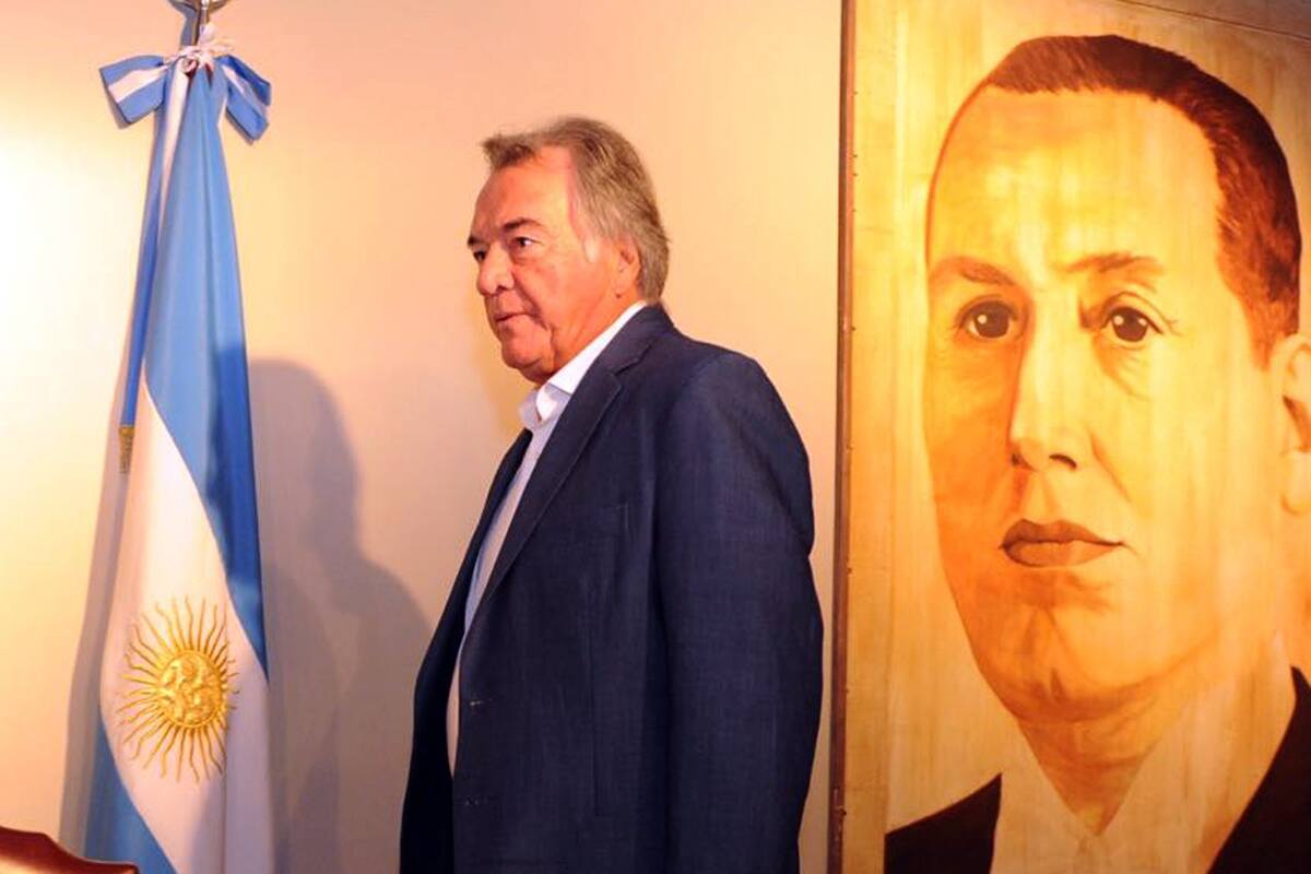 Barrionuevo asumió como interventor del PJ: "Hay que poner al peronismo en marcha"