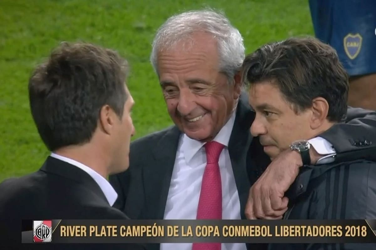 Barros Schelotto, D´Onofrio y Gallardo, después del partido.