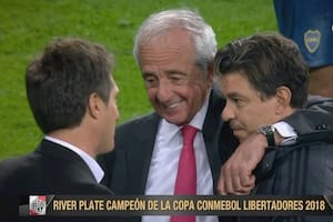 Barros Schelotto, D´Onofrio y Gallardo, después del partido.