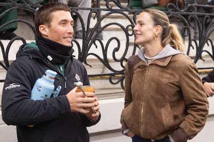 Bartolomé Castagnola (h) dijo presente junto a su novia, la cantante Chule von Wernich