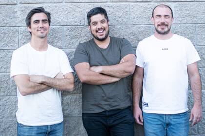 Basada en Argentina, Intuitivo fue fundada en 2019 por Tomás Manzitti, José Benitez Genes y Nicolás Parziale