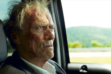 Basada en hechos reales: la historia de Leo Sharp, un hombre de 80 años involucrado en el tráfico de drogas (Foto: Netflix)