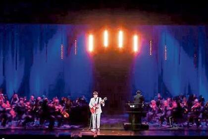 Base Hologram es la compañía que está detrás de las giras virtuales de Whitney Houston, Roy Orbinson y Buddy Holly; el debate ético sobre "la esclavitud fantasma" de los artistas fallecidos