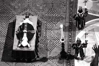 La basilica de San Pedro, durante el funeral de Juan Pablo I
