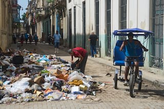 Basura en Cuba, un problema que se agrava con el cerco petrolero, el calor y la humedad