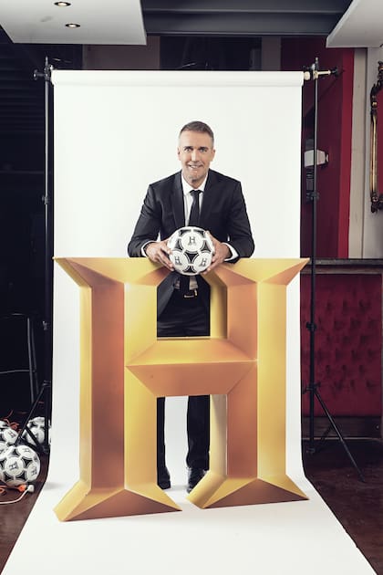 Bati es el anfitrión de History Fútbol, la iniciativa de History Channel