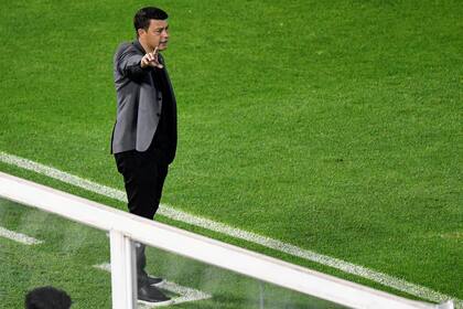 Battaglia, en el partido contra Atlético Tucumán