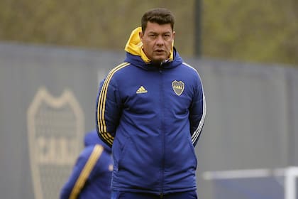 Battaglia es consciente de que la llegada de Arturo Vidal depende que Boca avance a cuartos de final de la Libertadores