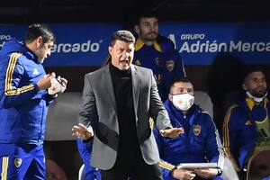 Battaglia parece pedir tranquilidad; el DT apuesta a tener a todos listos para lo que viene