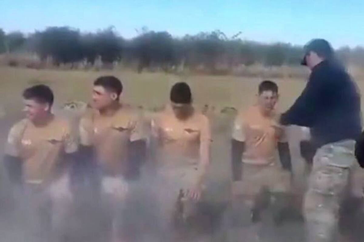 Bautismo con cal viva a paracaidistas del Ejército en Córdoba