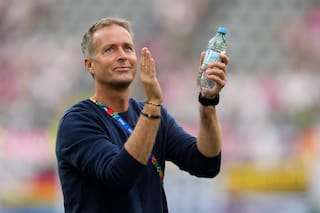 Bayer Leverkusen contrata a Kasper Hjulmand para reemplazar a Erik ten Hag