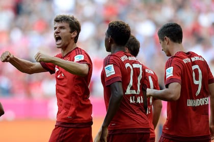 Bayern ganó con un polémico gol sobre el final