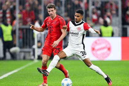 Bayern Múnich se despide de Thomas Müller, quien exclama: '¡Déjennos jugar!'
