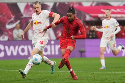 Bayern y Harry Kane tendrán que esperar para celebrar el título tras empate 3-3 con el Leipzig