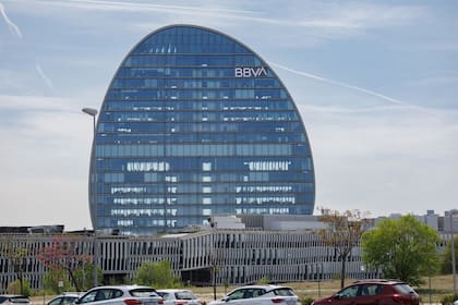 BBVA detalla las acciones de Sabadell que deben acudir a la OPA para cumplir la condición de aceptac