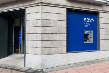BBVA podría enfrentarse a un déficit de capital de 1000 a 5000 millones en una segunda OPA, según Je