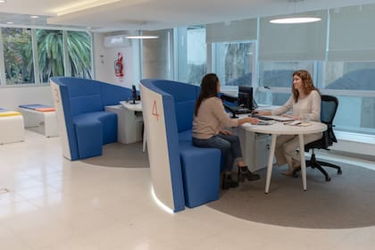 BBVA propone amplios espacios de trabajo.