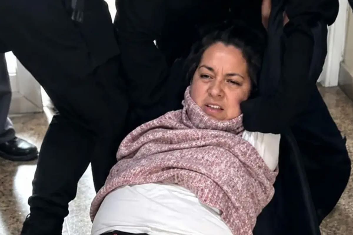 Beatriz Elizabeth Yapura, esposa de Santos Clemente Vera, fue arrastrada cuando intentaron realizarle la extracción de ADN en Salta