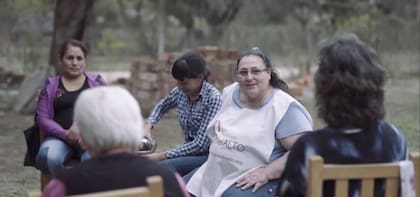 Beatriz visita seguido los parajes rurales donde viven las muejeres criadoras de ovejas