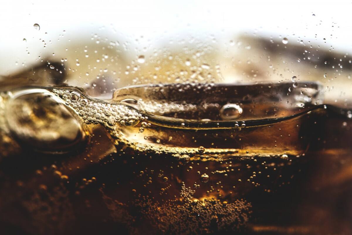 ¿Beber líquido sirve para poder tragar mejor?