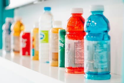 Bebidas con electrolitos alcanzaron enorme popularidad en Europa y Estados Unidos, según reportes de Agencia PAMPA
