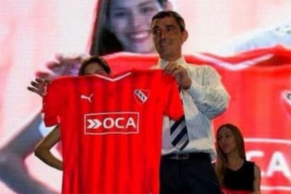 Bebote Alvarez, el año pasado, en una cena de Independiente