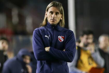Beccacece, cuestionado en Independiente por los magros resultados