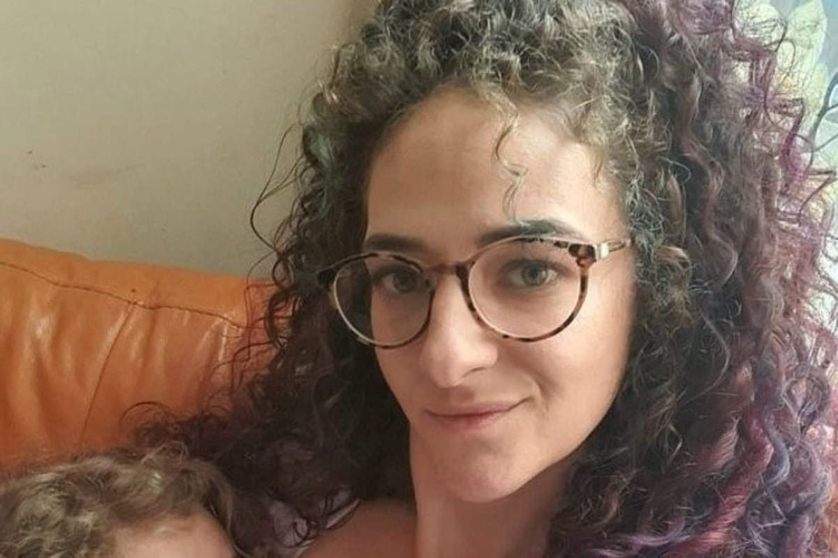 Beccy Ashe tiene 35 años y es una fiel defensora de la lactancia materna y sus beneficios