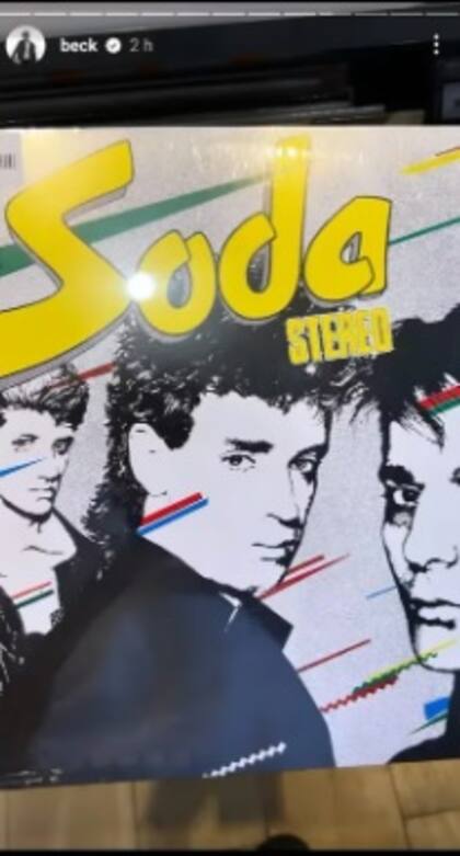Beck adquirió el vinilo de Soda Stereo en su paso por Buenos Aires