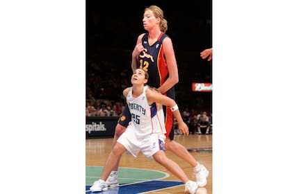 Becky Hammon, en sus tiempos de jugadora de la WNBA