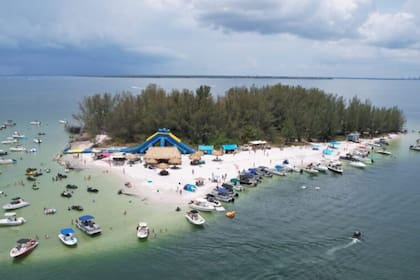 Beer Cand Island es una de las pocas islas privadas de la Bahía de Tampa, Florida