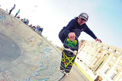 Bejanele, en la pista de skate cerca de playa Bristol