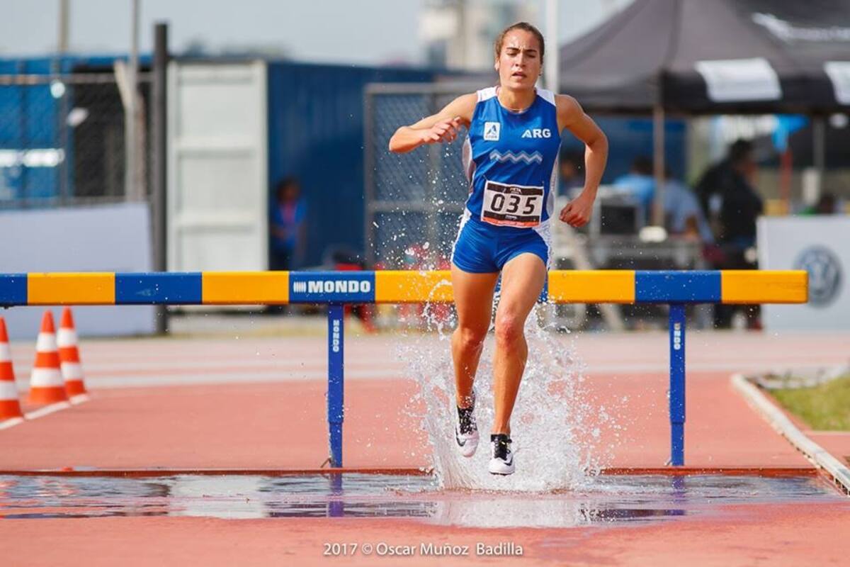 Belén Casetta, oro en 3000 metros con obstáculos y plata en 5000 metros