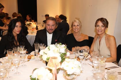 Belén Ferreyra, Claudio Cerini, Evelyn Scheidl y Nequi Galotti.
