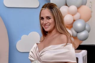 En fotos: el baby shower de Belén Francese y su vestido estilo princesa