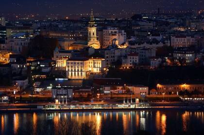 Belgrado de noche.