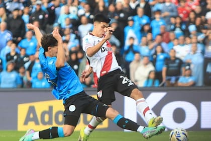 A qué hora juega River vs. Belgrano y por dónde se puede ver en vivo