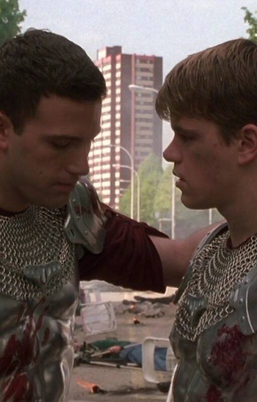 Ben Affleck y Matt Damon como los dos ángeles caídos que son los villanos de Dogma, de Kevin Smith (1999)