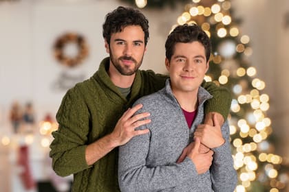 Ben Lewis y Chad Connell, esposos en la vida real, interpretan a la pareja protagónica de la nueva película de Lifetime