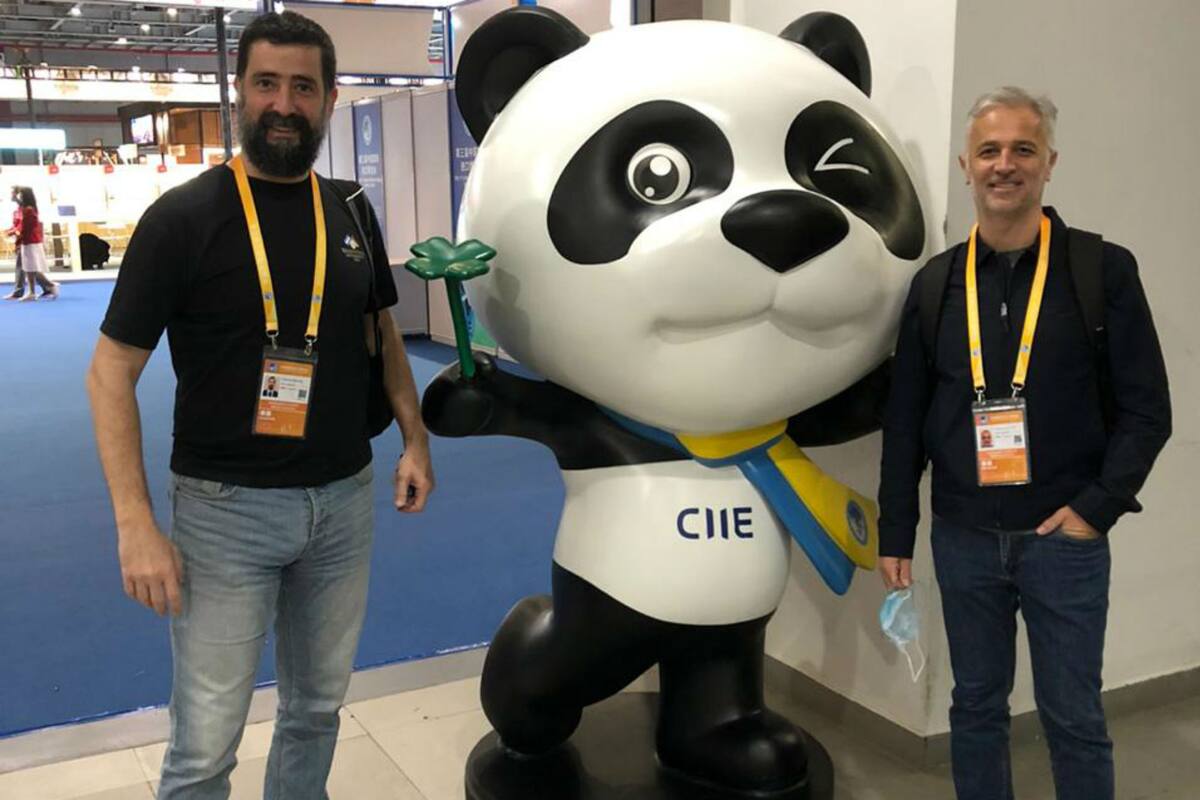 Bendayan y Rey, ya en la feria china luego de varias semanas cargadas de contratiempos